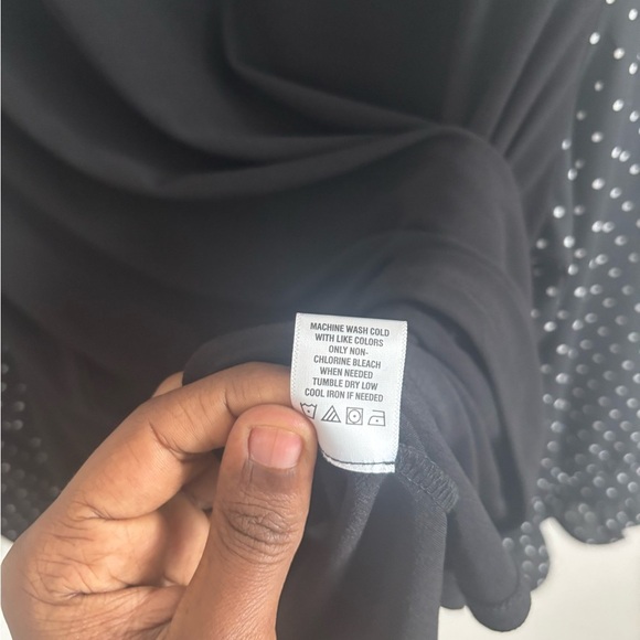 CeCe Blouse Womens Sz XL Mixed Media V-Neck Black With Polka Dot Sleeves Office - Picture 5 of 6